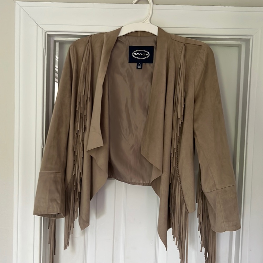 Scoop fringe jacket